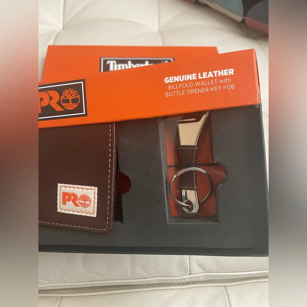 Timberland Bifold Wallet & Bottle Opener Set NWT